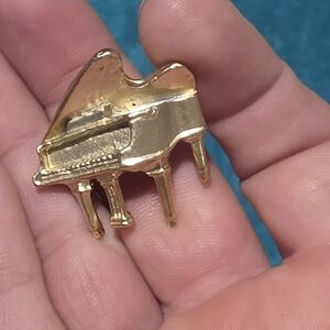 Gold Piano Brooch